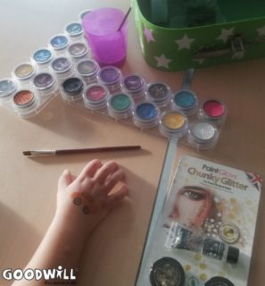 Nieuwe schminkspullen voor Youke-Goodwill.nl