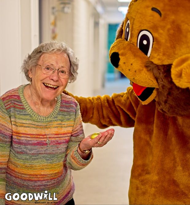 Samen paaseieren zoeken