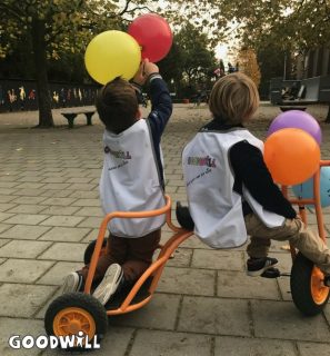 Nieuwe fiets voor groep Dikkie Dik van Youké