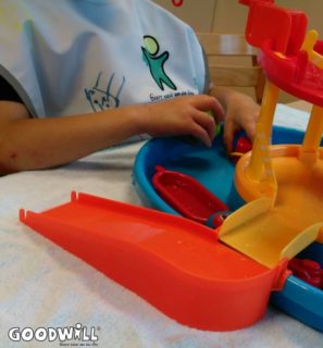 Watertafels voor de kinderen van Xonar.